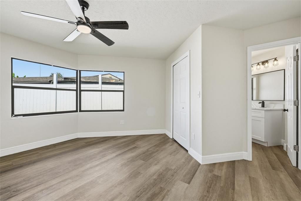 For Sale: $455,000 (3 beds, 3 baths, 2014 Square Feet)