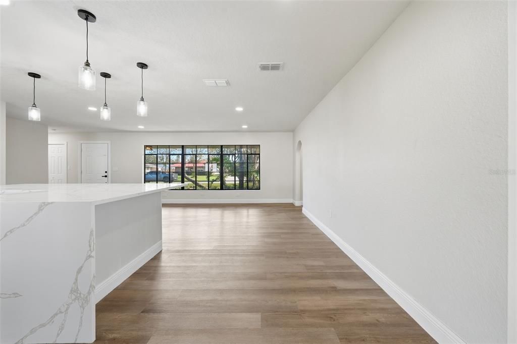 For Sale: $455,000 (3 beds, 3 baths, 2014 Square Feet)