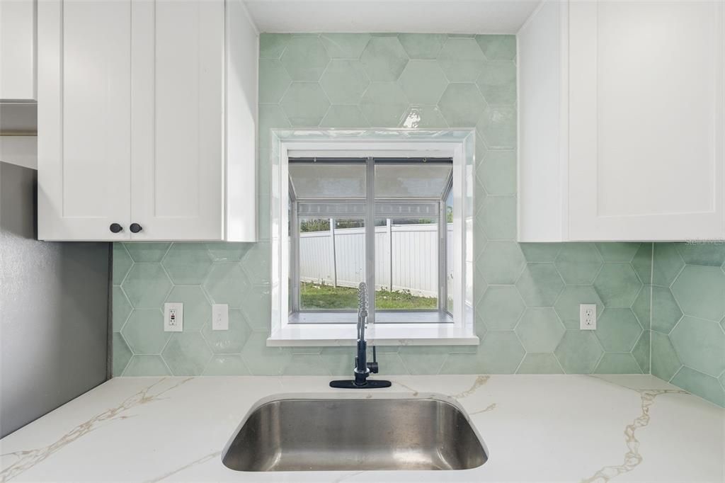 For Sale: $455,000 (3 beds, 3 baths, 2014 Square Feet)