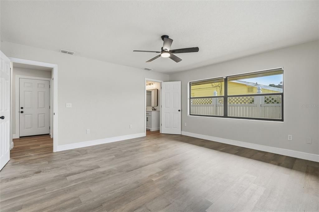 For Sale: $455,000 (3 beds, 3 baths, 2014 Square Feet)