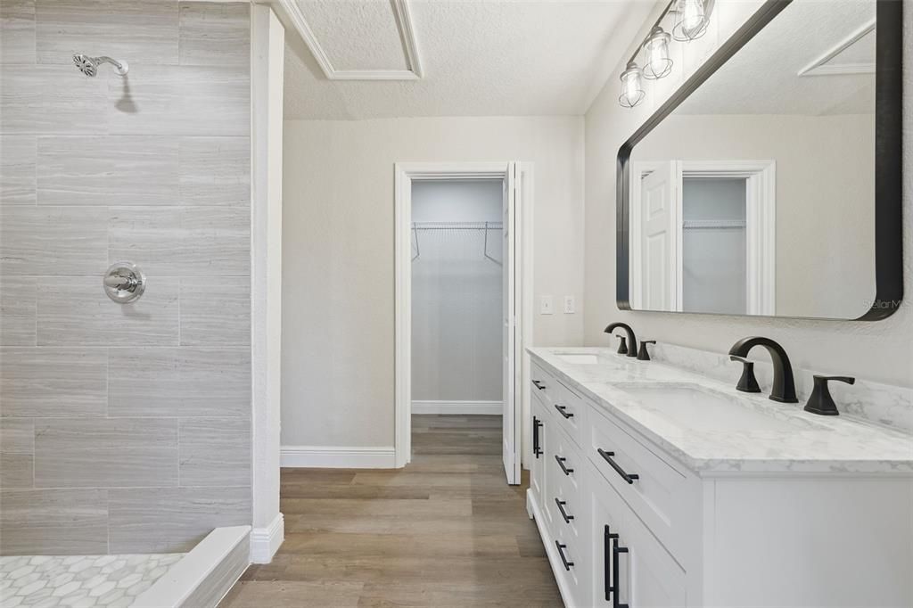 For Sale: $455,000 (3 beds, 3 baths, 2014 Square Feet)