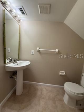 For Rent: $2,100 (2 beds, 2 baths, 1159 Square Feet)
