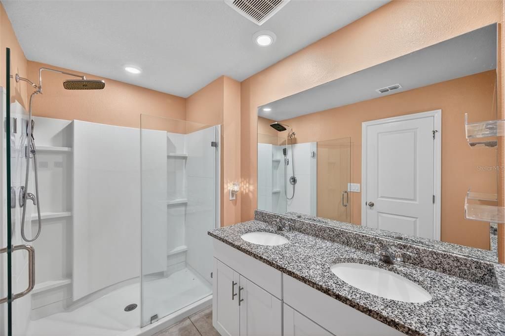 На продажу: $300,000 (3 спален, 2 ванн, 1525 Квадратных фут)