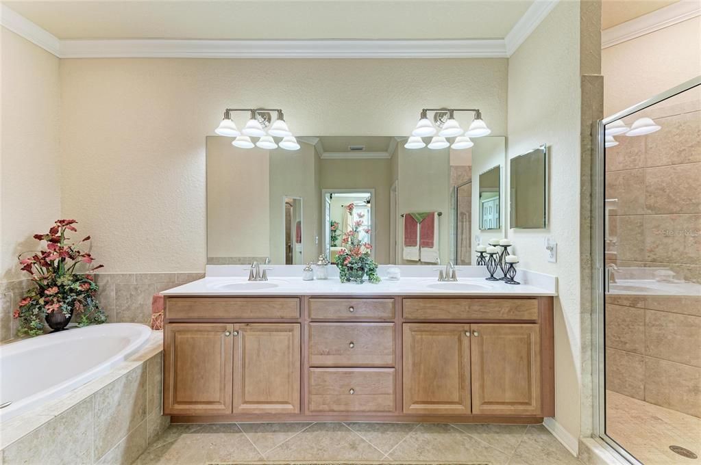 For Sale: $464,900 (3 beds, 2 baths, 2108 Square Feet)