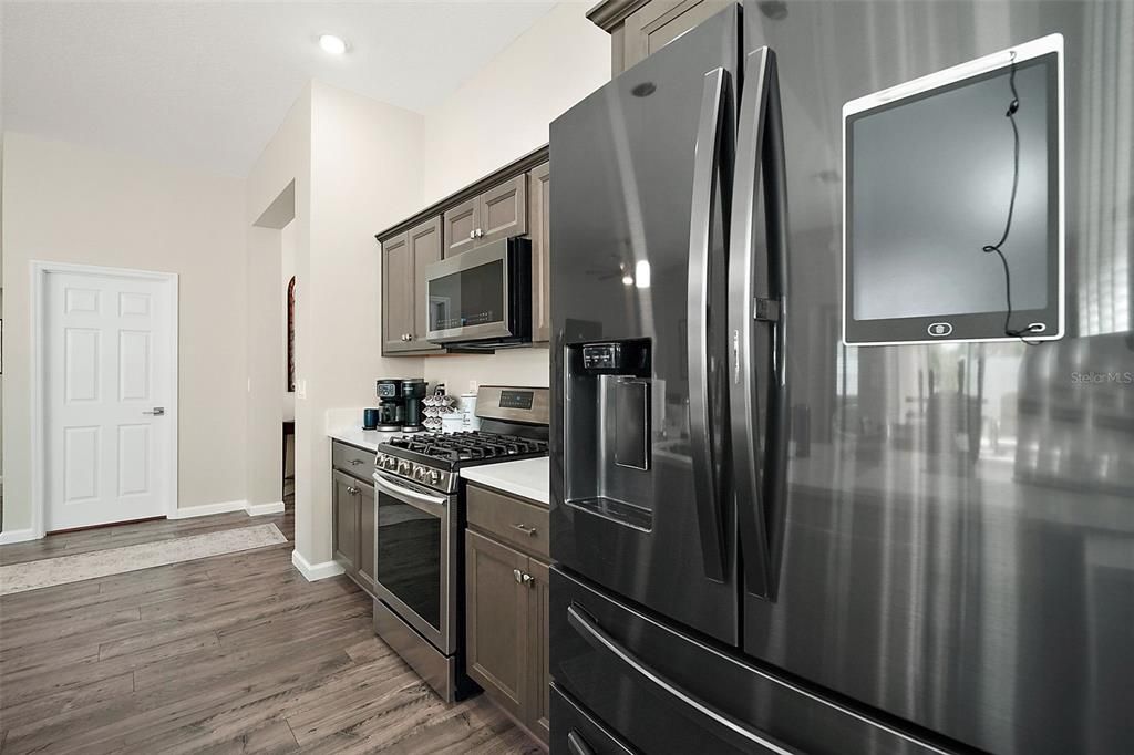 For Sale: $474,900 (3 beds, 2 baths, 1630 Square Feet)