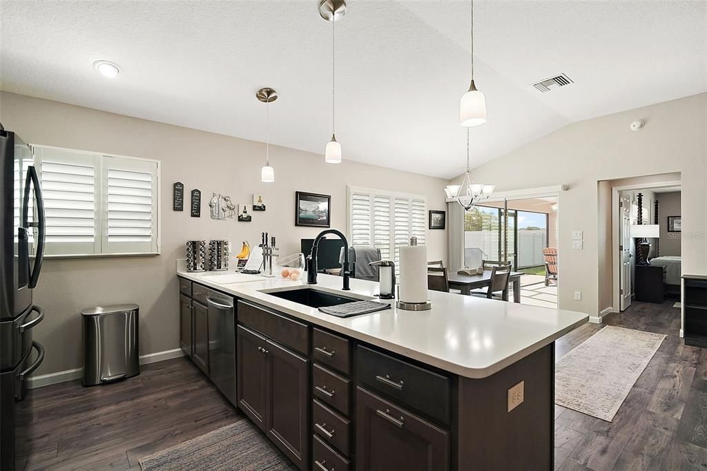 For Sale: $474,900 (3 beds, 2 baths, 1630 Square Feet)