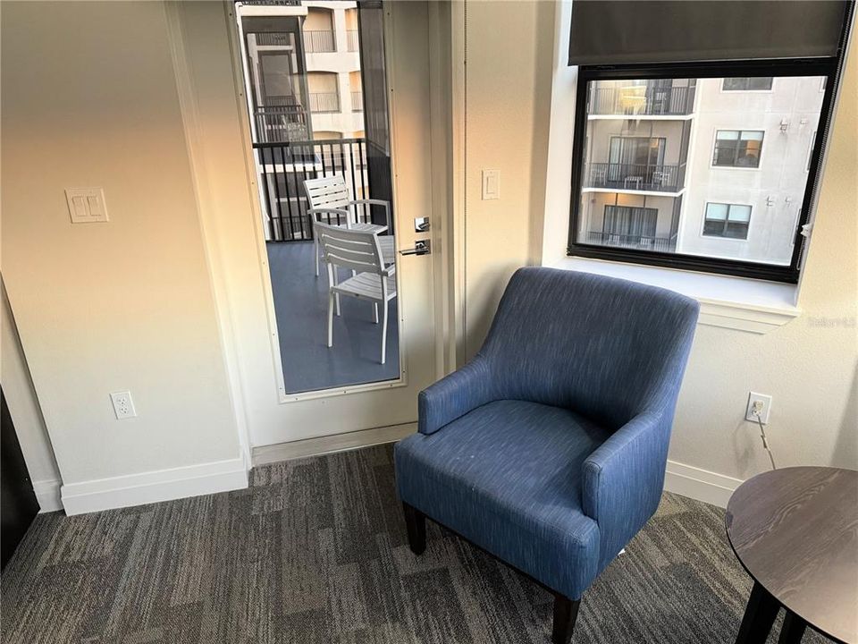 На продажу: $314,900 (2 спален, 2 ванн, 1434 Квадратных фут)