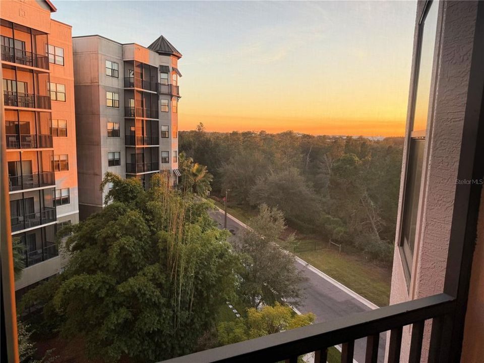 На продажу: $314,900 (2 спален, 2 ванн, 1434 Квадратных фут)