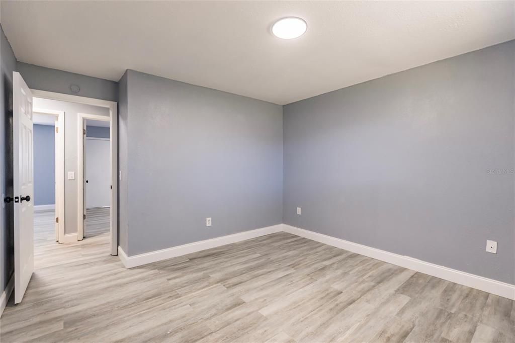 For Sale: $4,900,000 (56 beds, 0 baths, 24987 Square Feet)