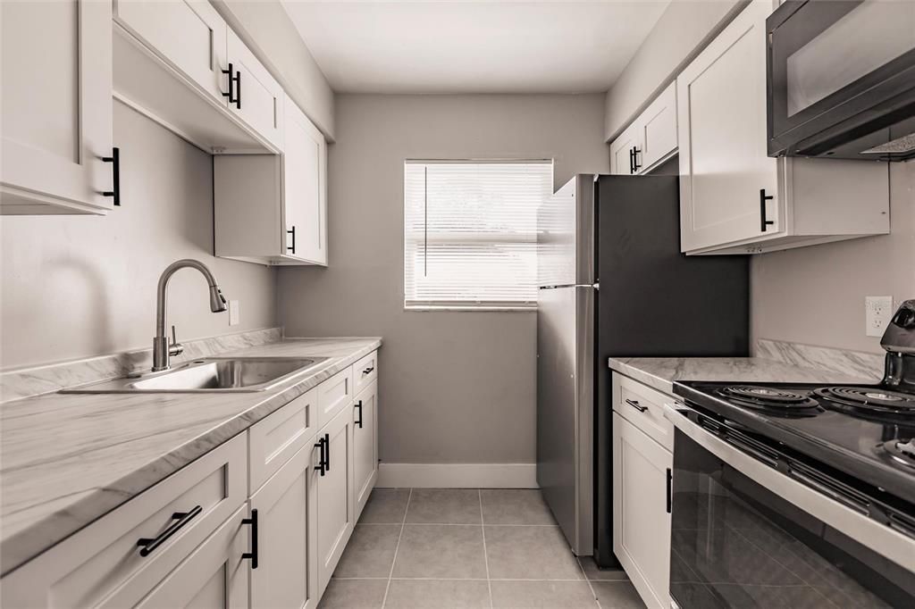 For Sale: $4,900,000 (56 beds, 0 baths, 24987 Square Feet)