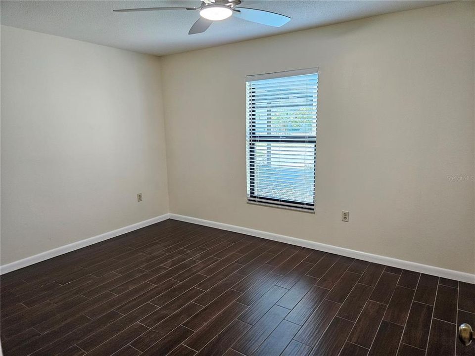 出租: $1,700 (2 贝兹, 2 浴室, 1064 平方英尺)