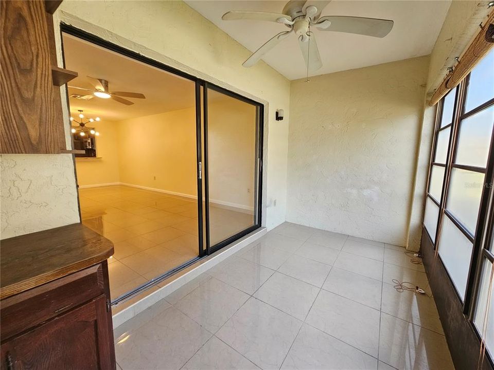 出租: $1,700 (2 贝兹, 2 浴室, 1064 平方英尺)