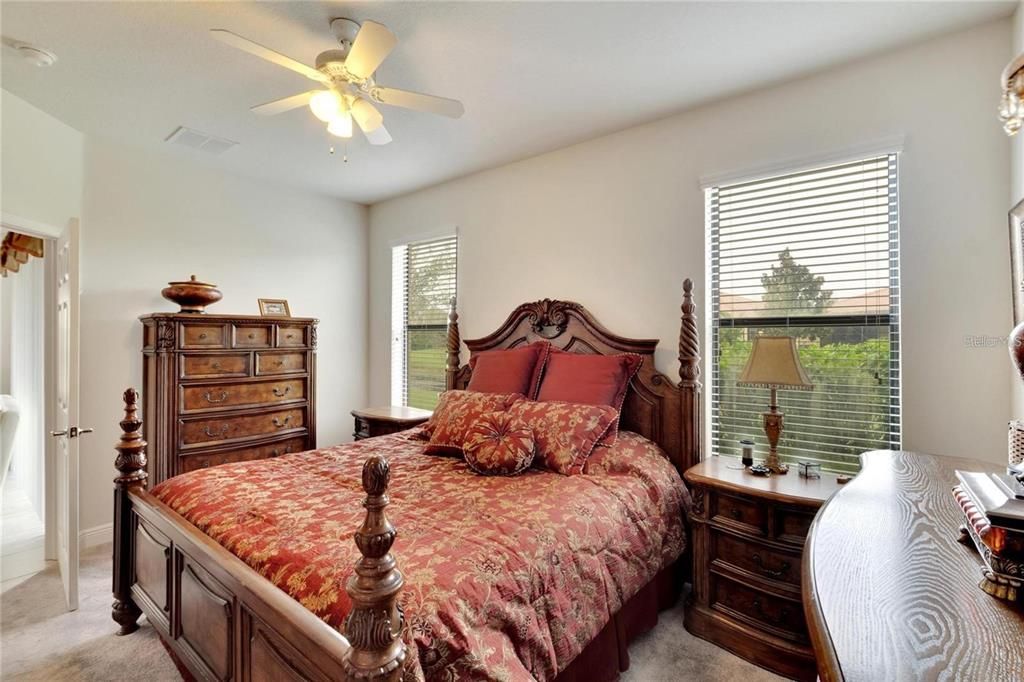 For Sale: $274,000 (2 beds, 2 baths, 1393 Square Feet)