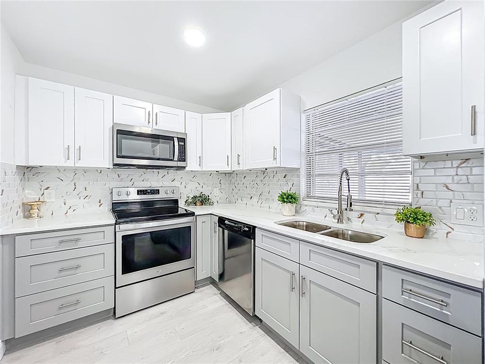 For Rent: $2,200 (4 beds, 2 baths, 1366 Square Feet)