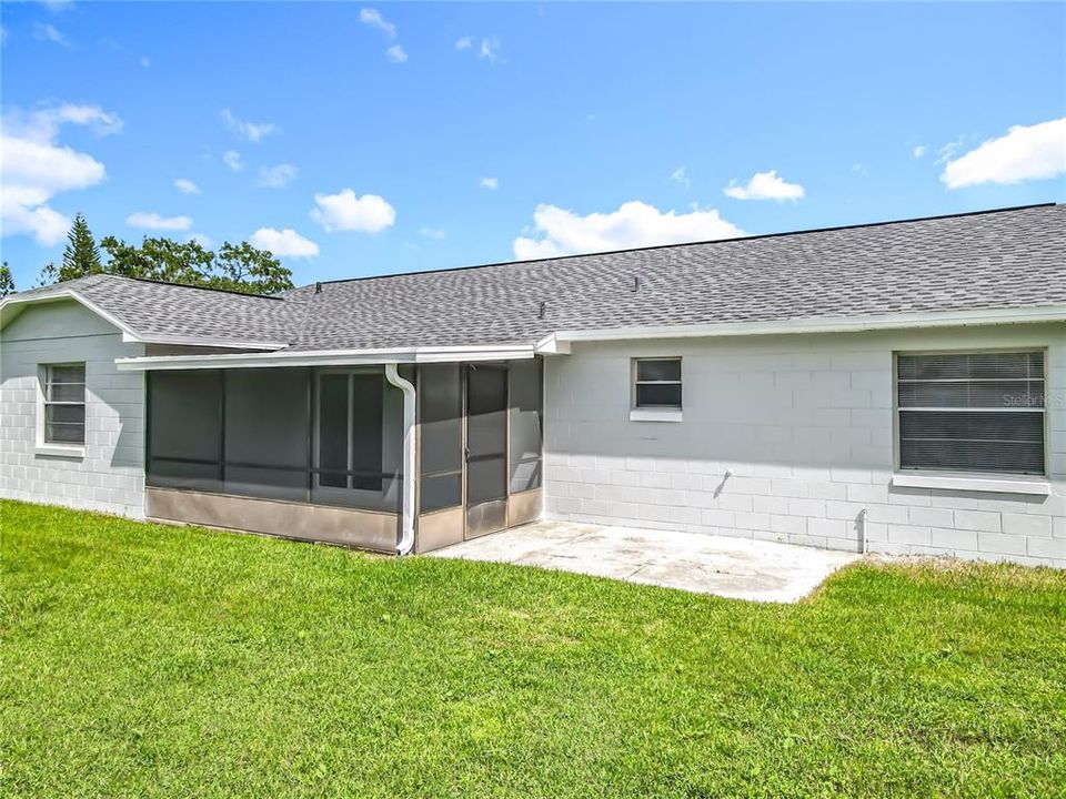 For Rent: $2,200 (4 beds, 2 baths, 1366 Square Feet)