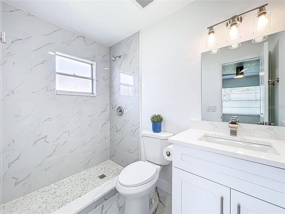 For Rent: $2,200 (4 beds, 2 baths, 1366 Square Feet)