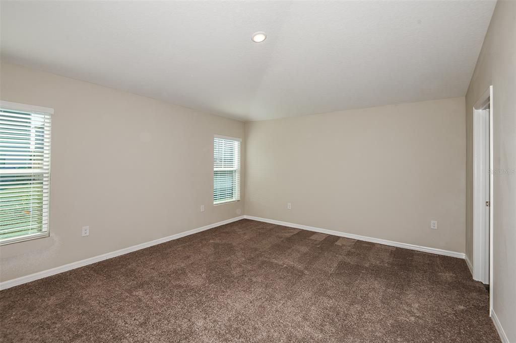 En Venta: $315,826 (3 camas, 2 baños, 1615 Pies cuadrados)