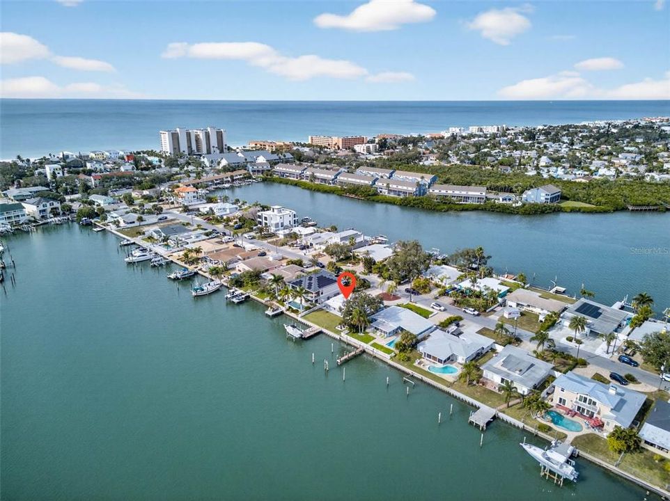 На продажу: $1,225,000 (3 спален, 2 ванн, 1552 Квадратных фут)