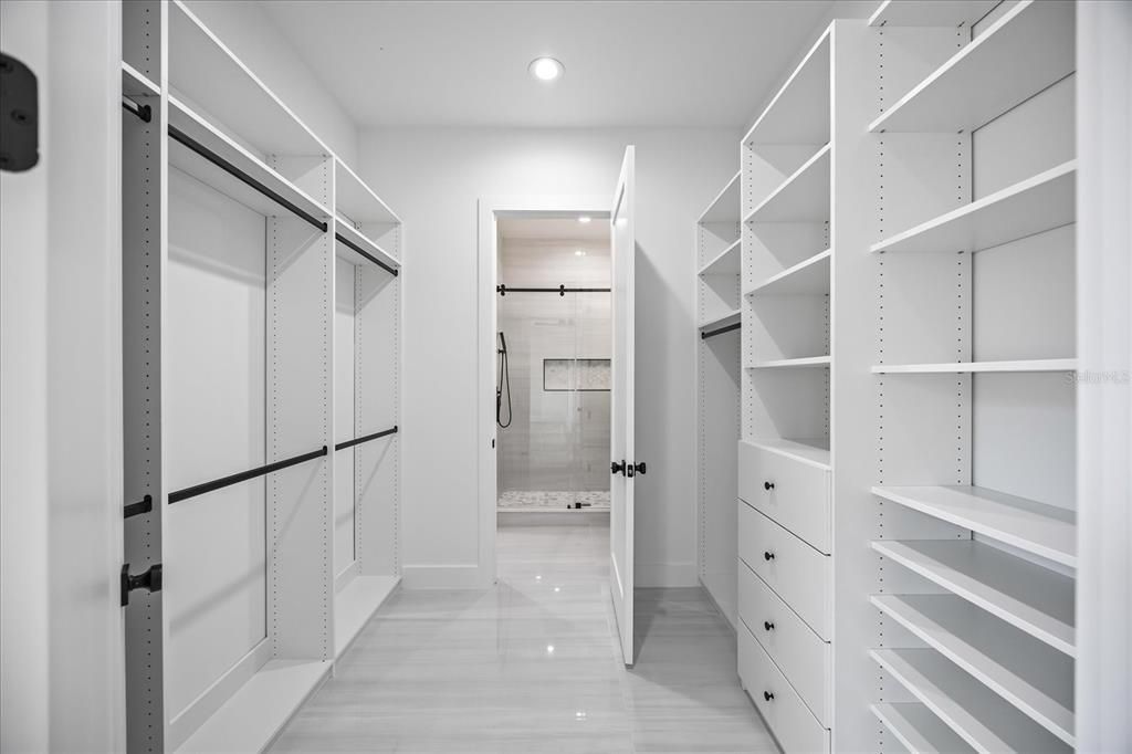 En Renta: $15,000 (5 camas, 3 baños, 3625 Pies cuadrados)