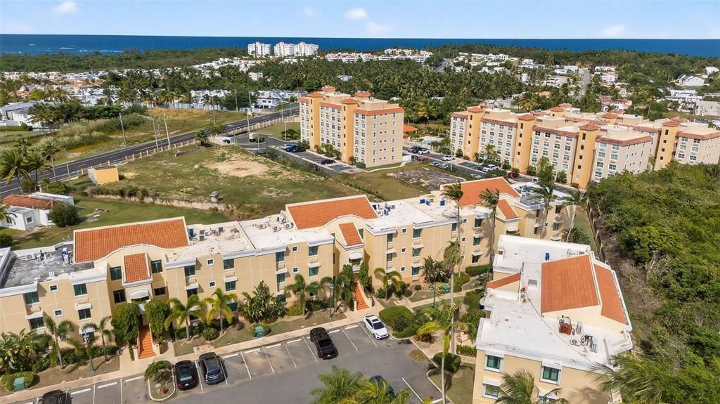 For Sale: $400,000 (3 beds, 2 baths, 1564 Square Feet)