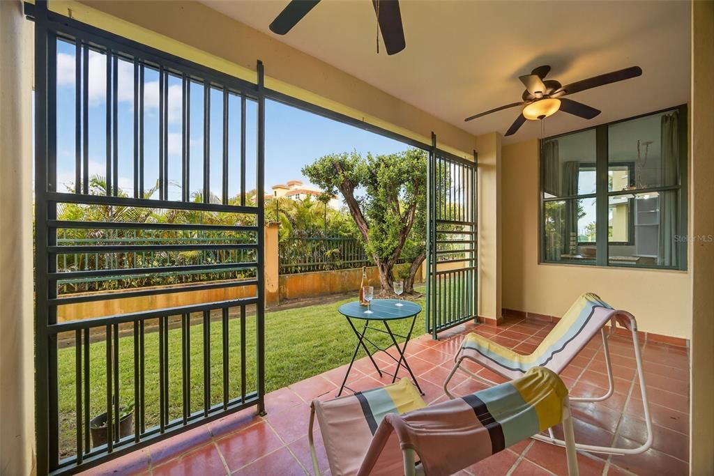 For Sale: $400,000 (3 beds, 2 baths, 1564 Square Feet)