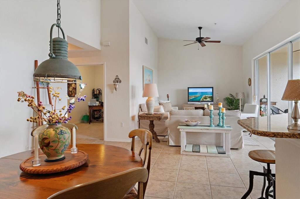 En Venta: $234,900 (2 camas, 2 baños, 1334 Pies cuadrados)