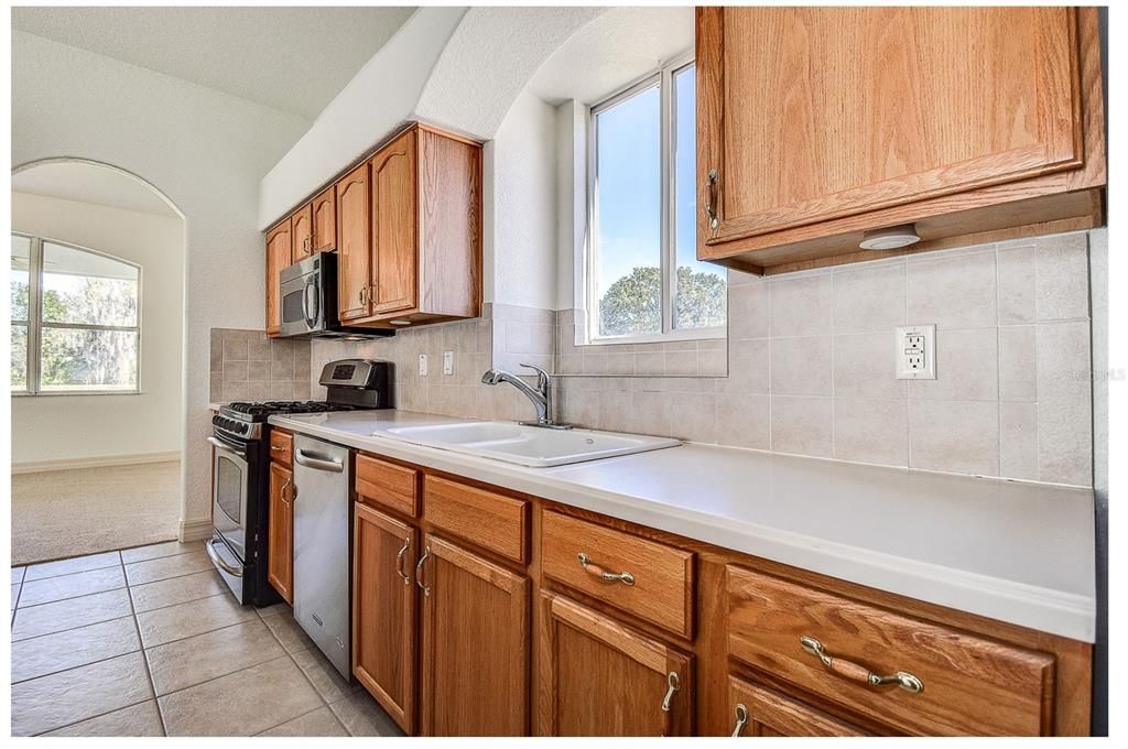 For Rent: $3,875 (4 beds, 3 baths, 2551 Square Feet)