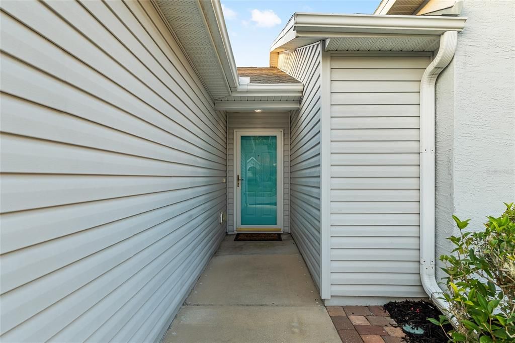 For Sale: $239,000 (2 beds, 2 baths, 1373 Square Feet)