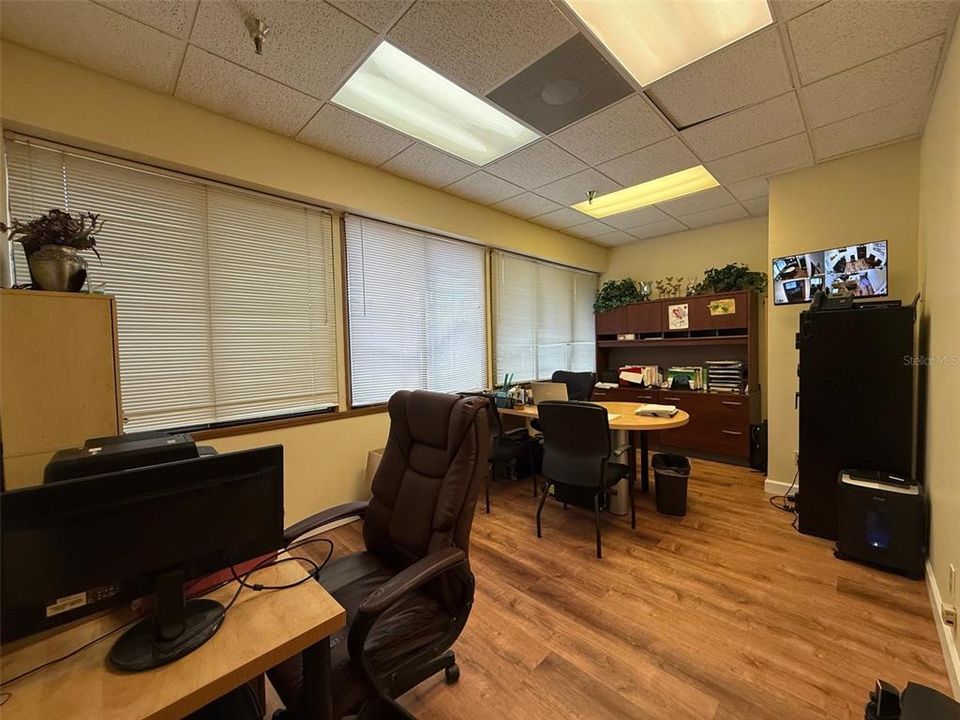 待售: $21,000 (0 贝兹, 0 浴室, 741 平方英尺)