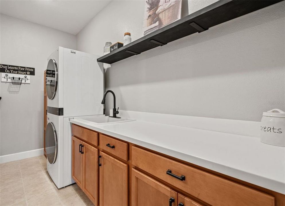 Active With Contract: $675,000 (4 beds, 4 baths, 2920 Square Feet)