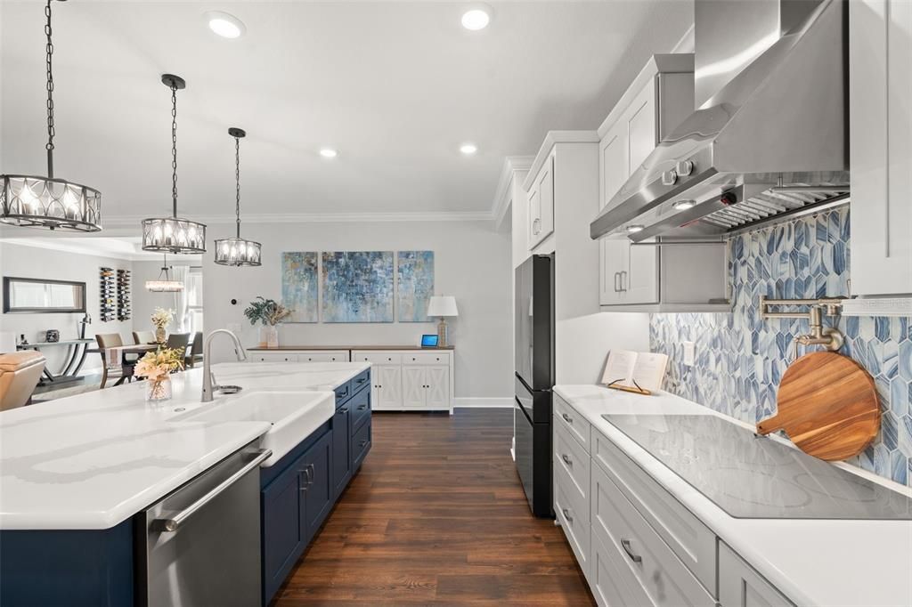 Active With Contract: $675,000 (4 beds, 4 baths, 2920 Square Feet)