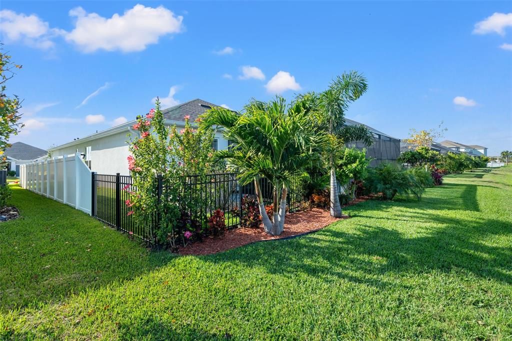 Active With Contract: $675,000 (4 beds, 4 baths, 2920 Square Feet)