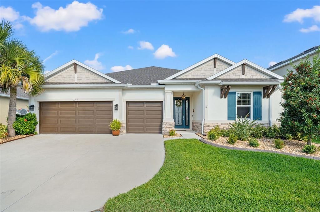 Active With Contract: $675,000 (4 beds, 4 baths, 2920 Square Feet)