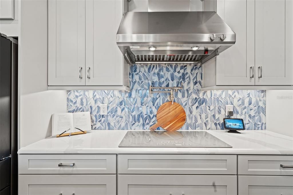 Active With Contract: $675,000 (4 beds, 4 baths, 2920 Square Feet)