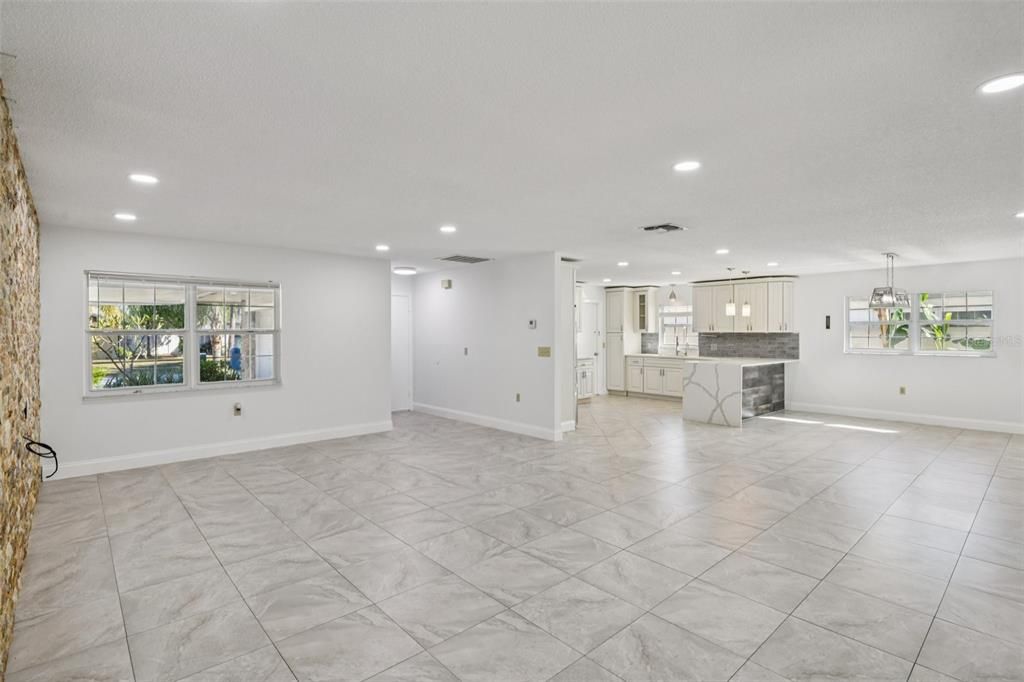 For Sale: $429,000 (3 beds, 2 baths, 1578 Square Feet)