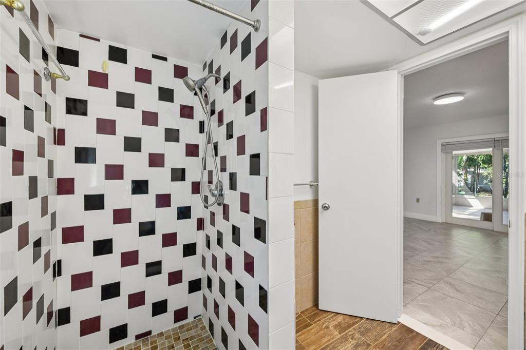 For Sale: $429,000 (3 beds, 2 baths, 1578 Square Feet)