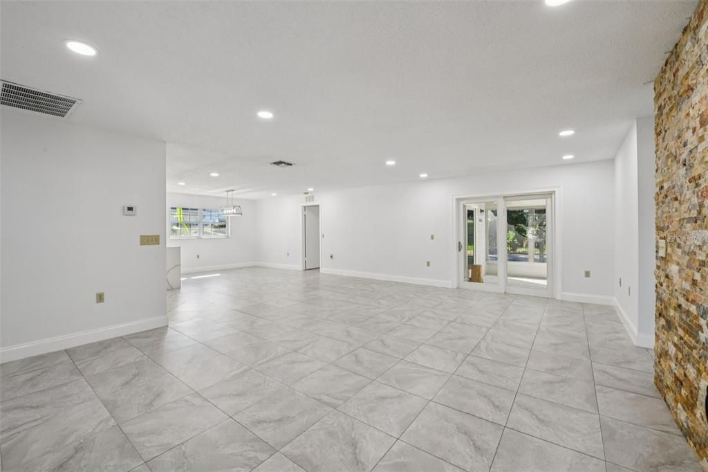 For Sale: $429,000 (3 beds, 2 baths, 1578 Square Feet)