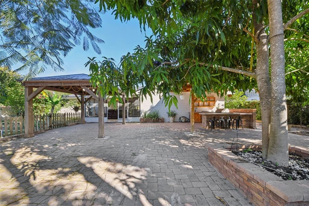 For Sale: $429,000 (3 beds, 2 baths, 1578 Square Feet)