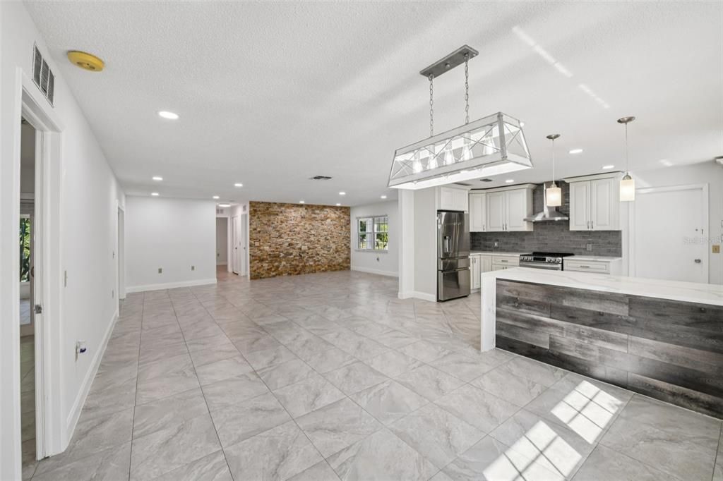 For Sale: $429,000 (3 beds, 2 baths, 1578 Square Feet)