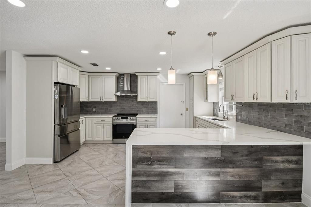 For Sale: $429,000 (3 beds, 2 baths, 1578 Square Feet)