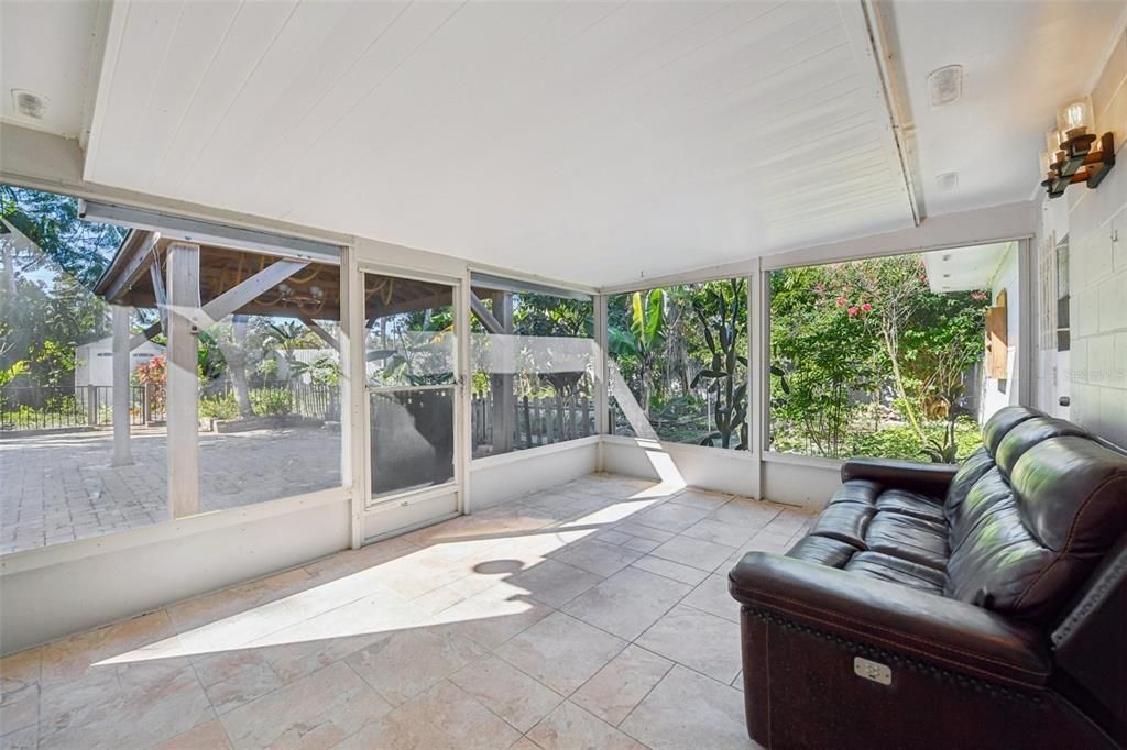 For Sale: $429,000 (3 beds, 2 baths, 1578 Square Feet)