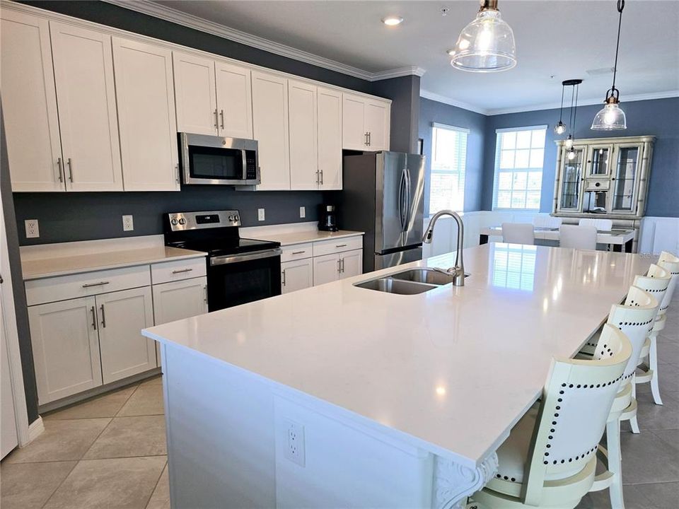 For Rent: $4,900 (3 beds, 2 baths, 2222 Square Feet)