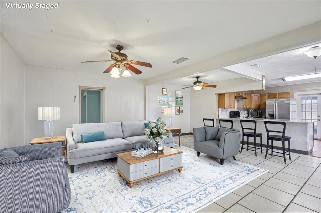 For Sale: $200,000 (3 beds, 1 baths, 1074 Square Feet)