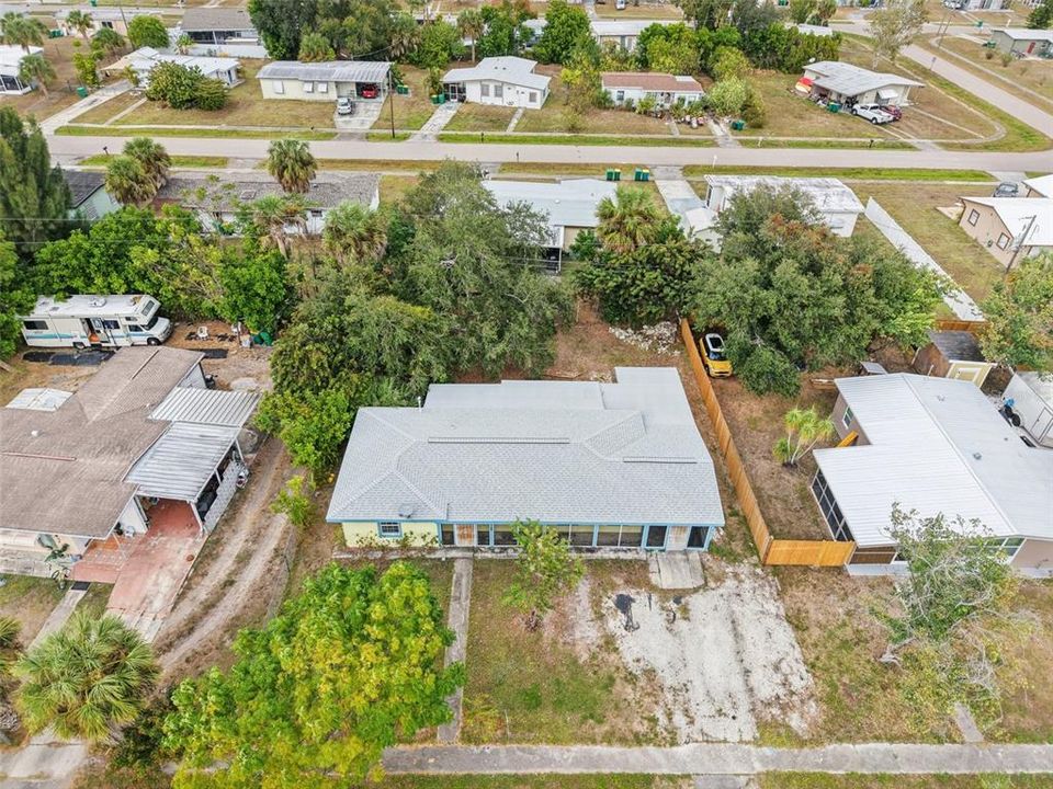 For Sale: $200,000 (3 beds, 1 baths, 1074 Square Feet)