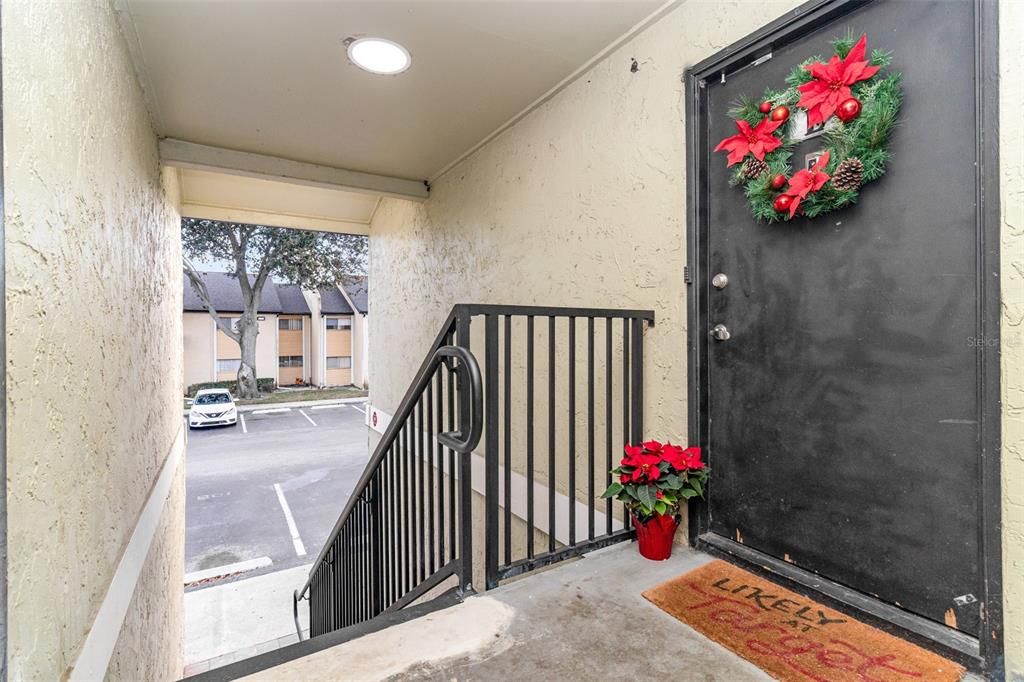 На продажу: $135,000 (2 спален, 1 ванн, 826 Квадратных фут)