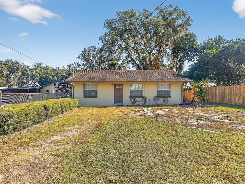 В аренду: $1,800 (3 спален, 1 ванн, 1080 Квадратных фут)