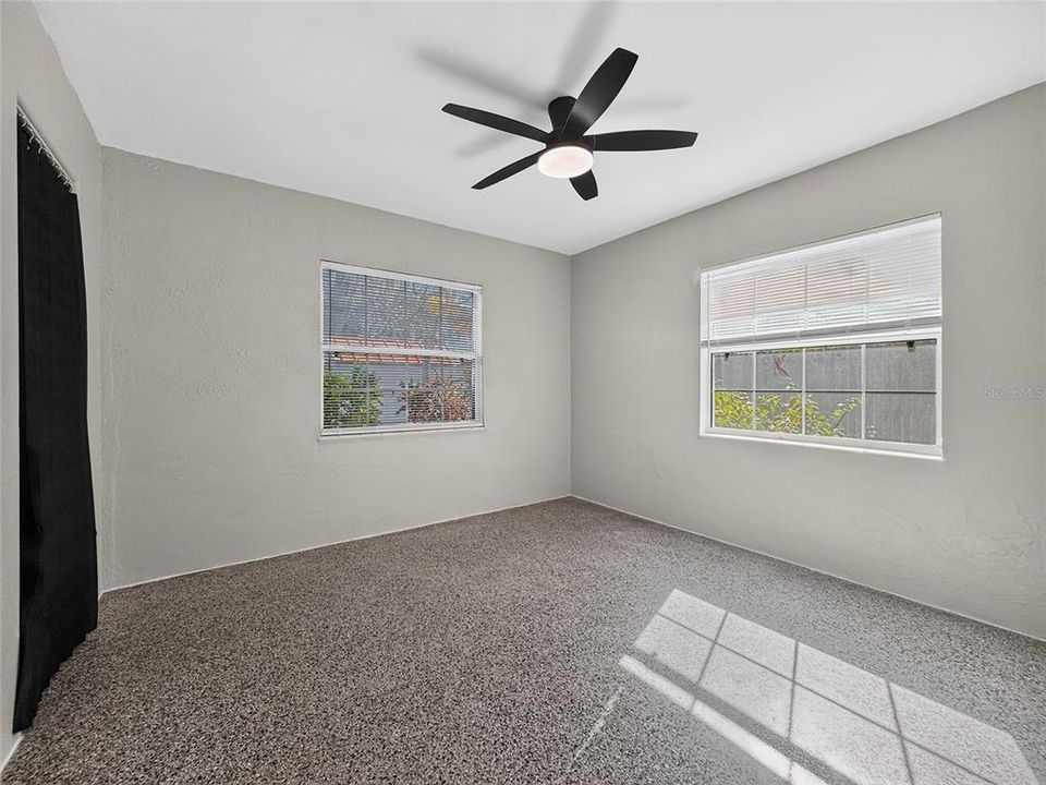 В аренду: $1,800 (3 спален, 1 ванн, 1080 Квадратных фут)