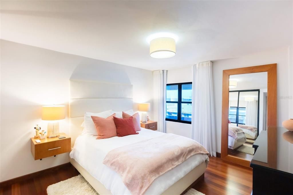 En Renta: $12,500 (3 camas, 2 baños, 2412 Pies cuadrados)