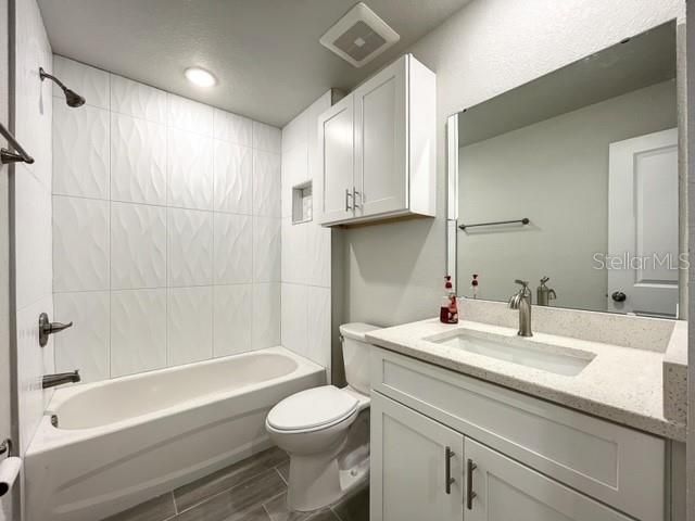 En Renta: $1,895 (3 camas, 2 baños, 1400 Pies cuadrados)