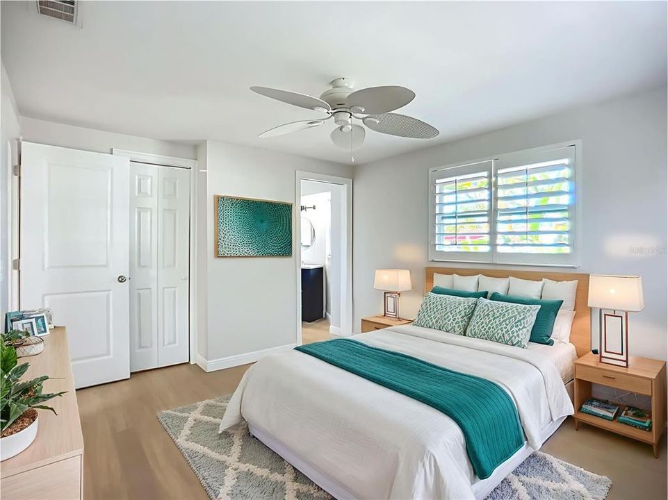 待售: $1,250,000 (2 贝兹, 1 浴室, 1196 平方英尺)